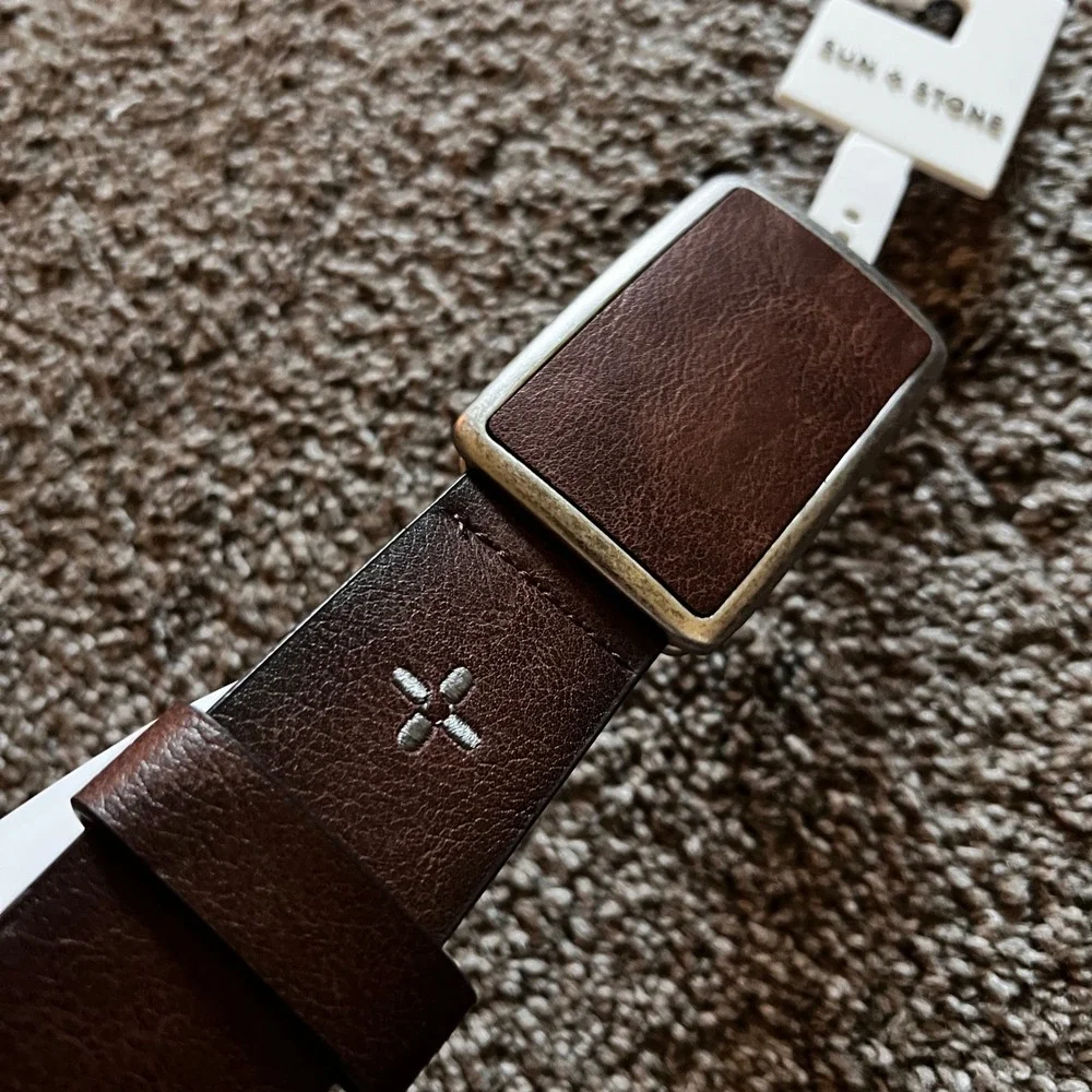 Sun Stone Mens Brown‎ Faux Leather Belt Silver Buckle Small 30-32 NWT $42.40